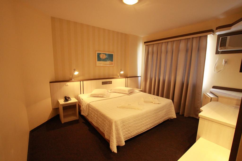 Hotel Blumenau - Balneário Camboriú エクステリア 写真
